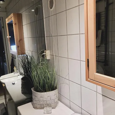 Cozy Centrally Located In The Middle Of The * فردريكسْتاد